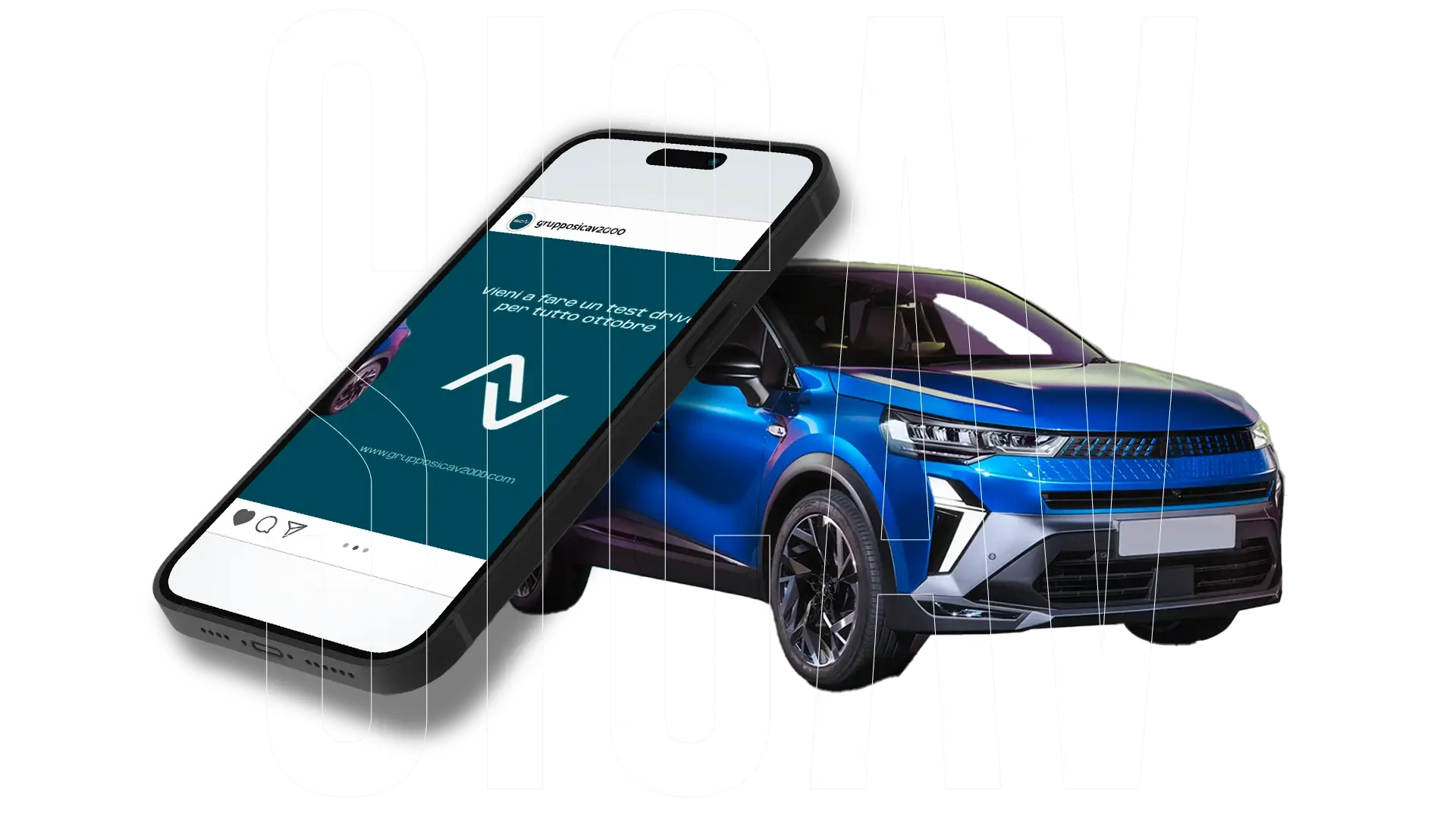 Telefono con post sui social davanti a un'auto blu, con la scritta "SIGN" sullo sfondo.